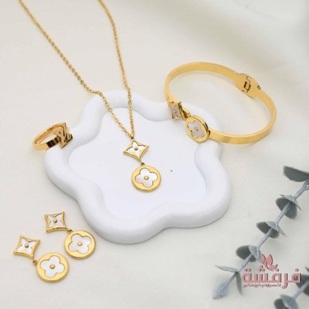 طقم اكسسوارات